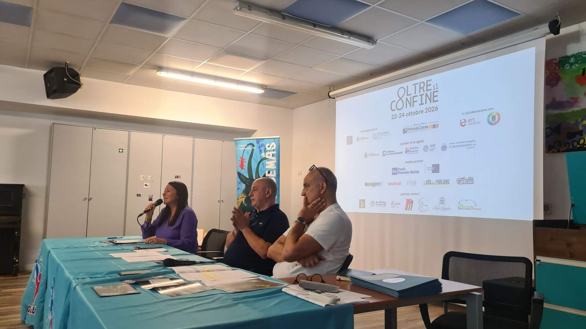 Locandina del Festival Oltre il Confine a Tavagnacco per il ventennale della Fondazione Progettoautismo FVG
